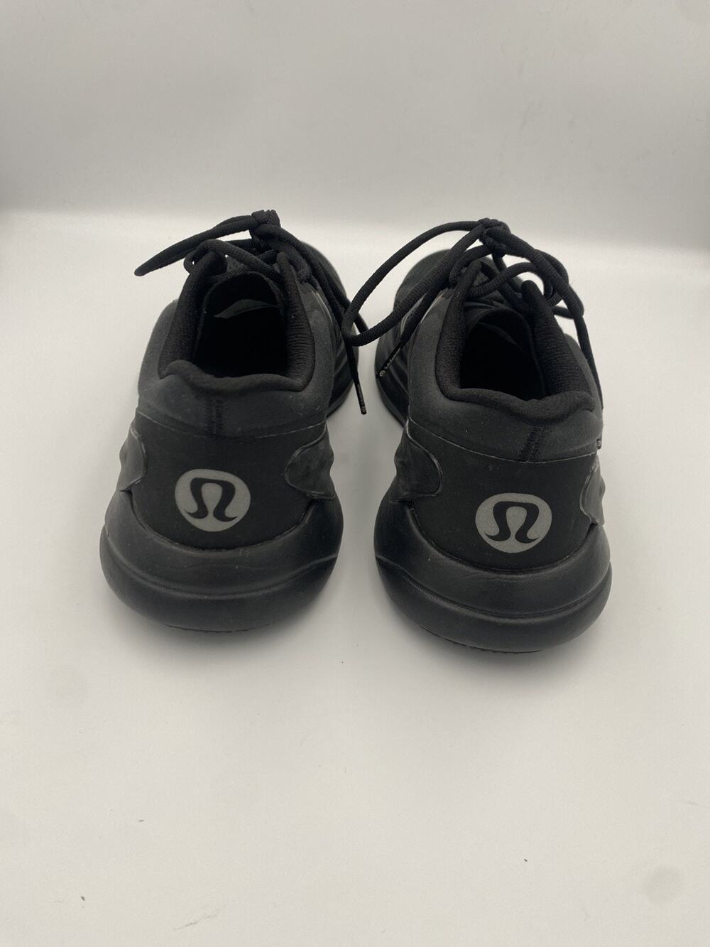 Lululemon BlissFeel Running Womens Black Mesh Lace Up Low Top Running Shoes S7.5